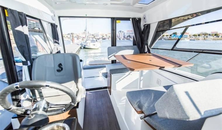 Beneteau Antares 9 OB