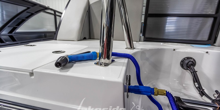 Hurricane fundeck 232