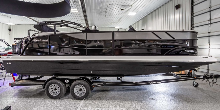 Hurricane fundeck 232