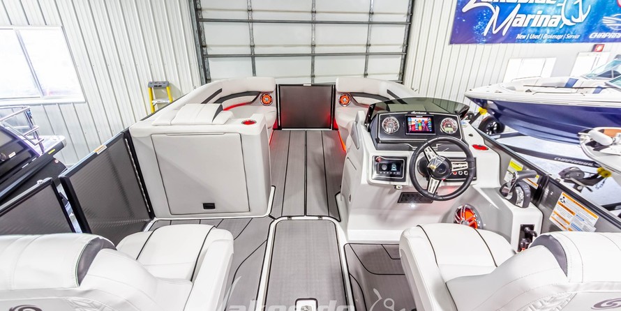 Hurricane fundeck 232