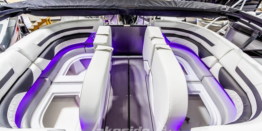 Hurricane fundeck 232