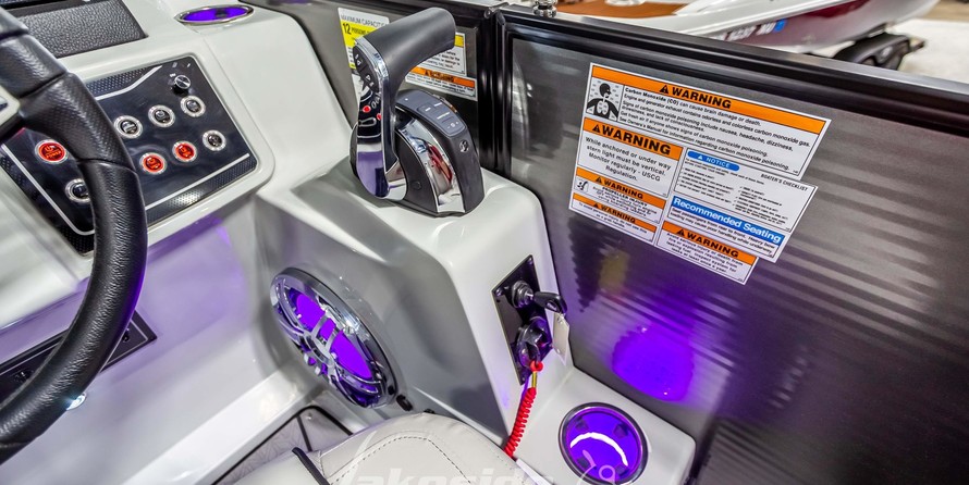 Hurricane fundeck 232