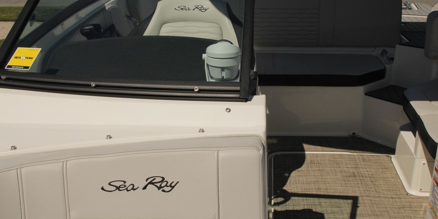 Sea Ray SPX 190 OB