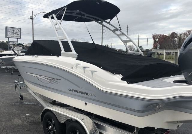 Chaparral 21 H2O OB Ski & Fish