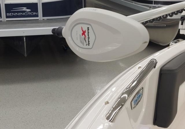 Chaparral 21 H2O OB Ski & Fish