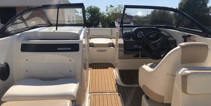 Bayliner VR6 BOWRIDER