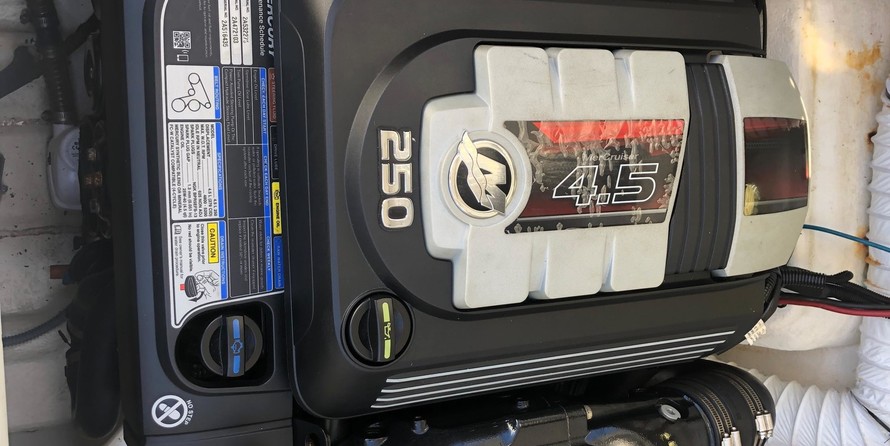 Bayliner VR6 BOWRIDER