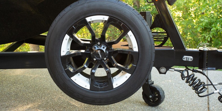 Malibu Wakesetter 25 LSV