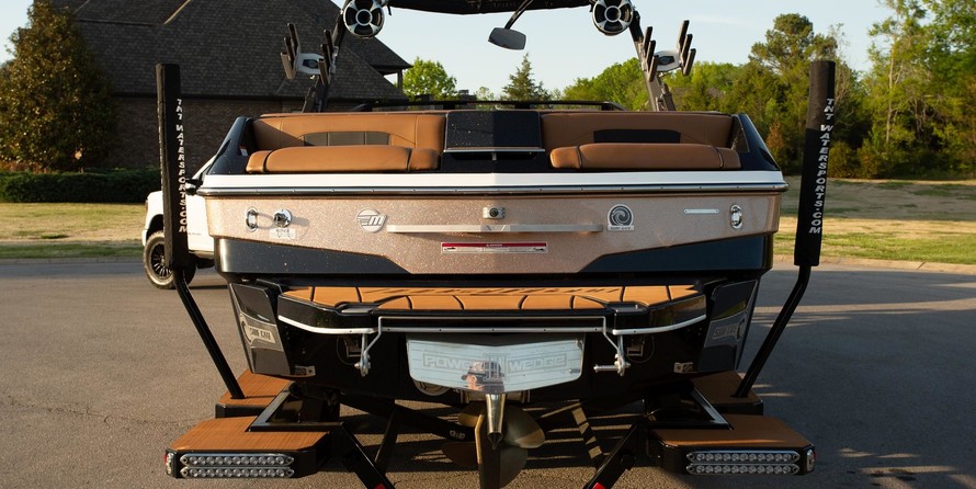Malibu Wakesetter 25 LSV