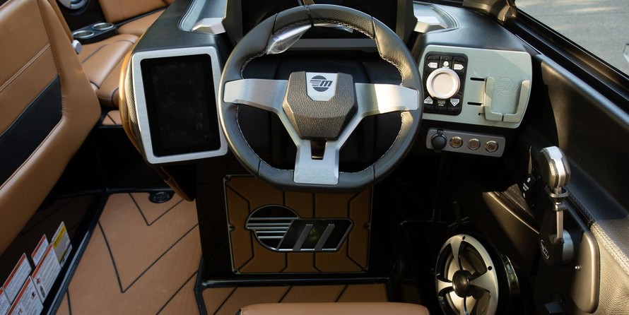 Malibu Wakesetter 25 LSV