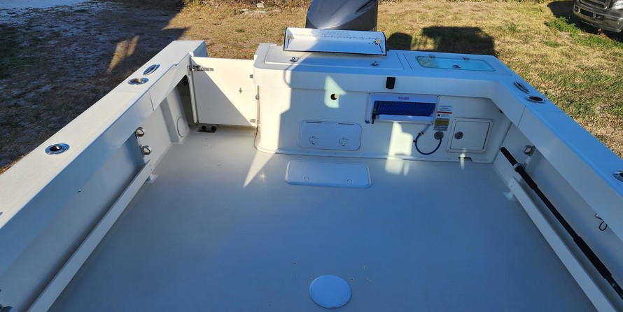 Parker 2520 XLD Sport Cabin