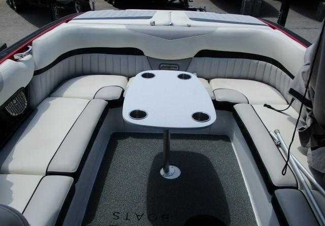 Malibu Wakesetter 24 MXZ