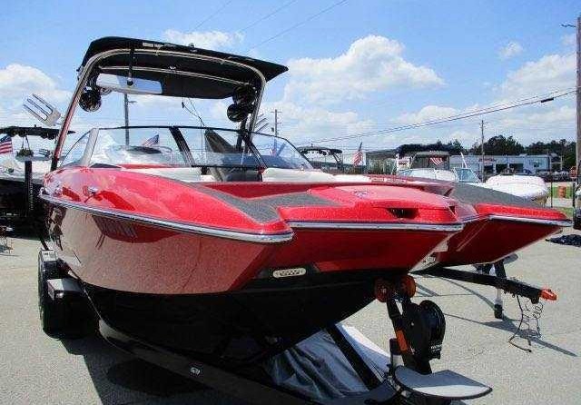 Malibu Wakesetter 24 MXZ