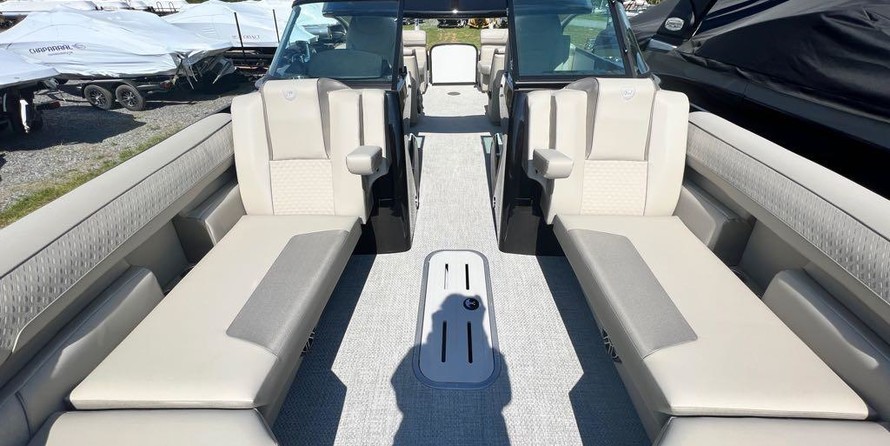 Premier Pontoons Solaris 250 RE