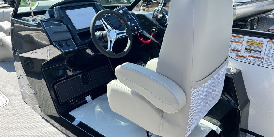 Premier Pontoons Solaris 250 RE