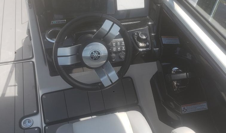 Yamaha 242X E-Series