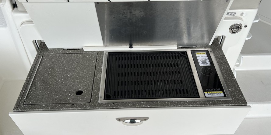 Boston Whaler 315 Conquest