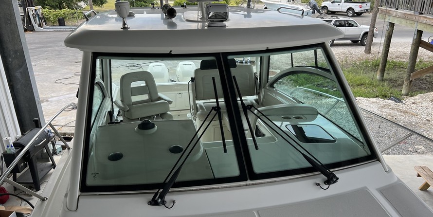 Boston Whaler 315 Conquest