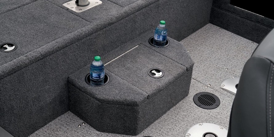 Tracker Targa V-19 WT