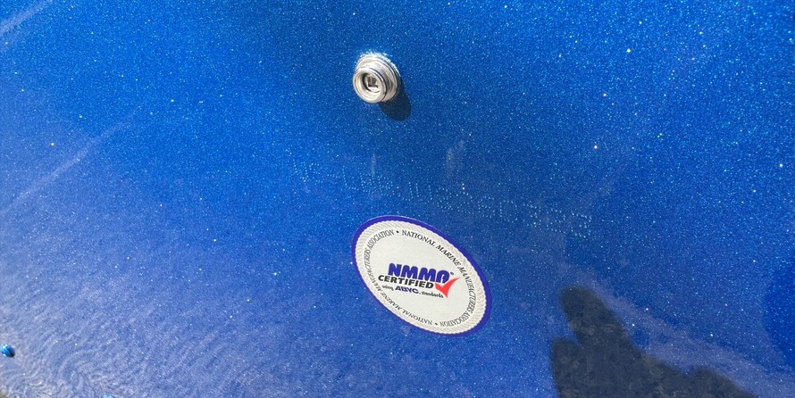 Lund Boats 1875 Pro-V Bass