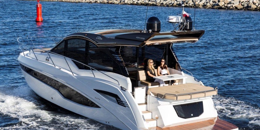 Galeon 425 HTS