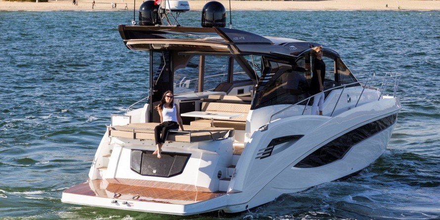 Galeon 425 HTS