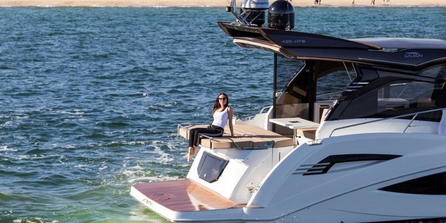 Galeon 425 HTS