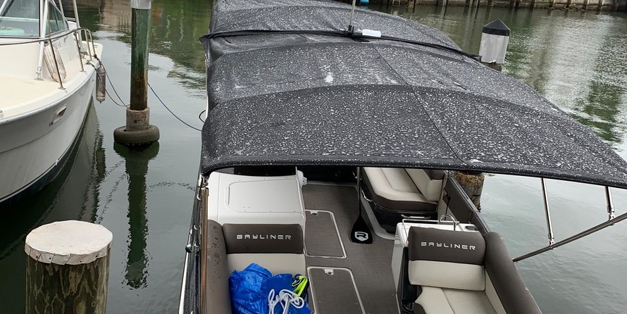 Bayliner Element XR7