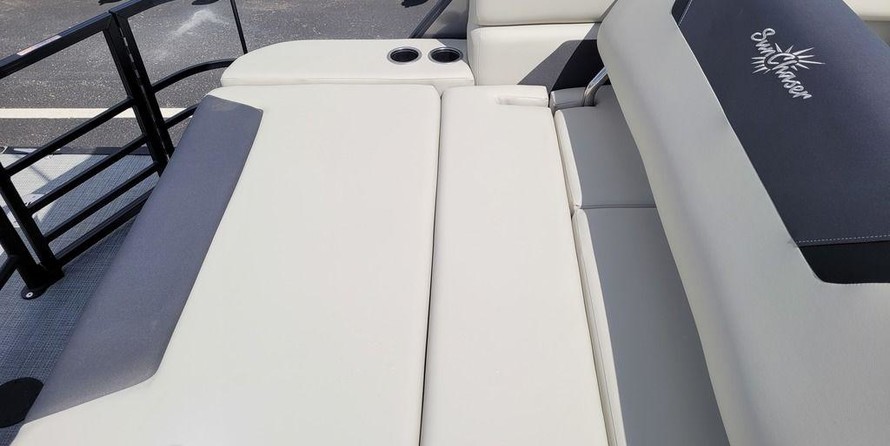 Sunchaser Boats Geneva Sport 24 LR DH Sport