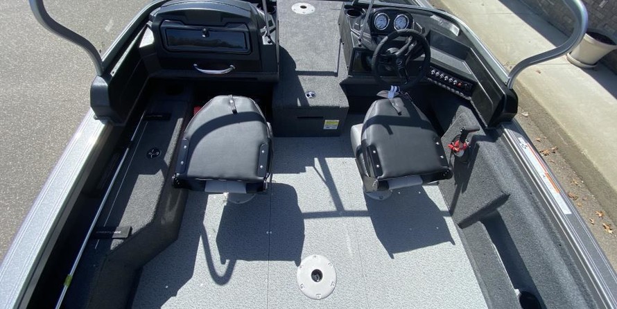 Crestliner 1750 Fish Hawk