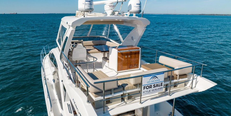 Azimut 50 Fly Galley Up