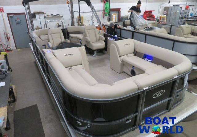 Premier Pontoons Navigator 220