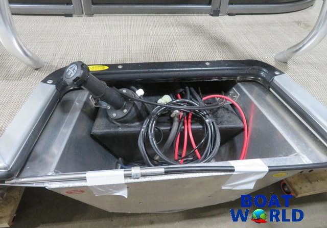 Premier Pontoons Navigator 220