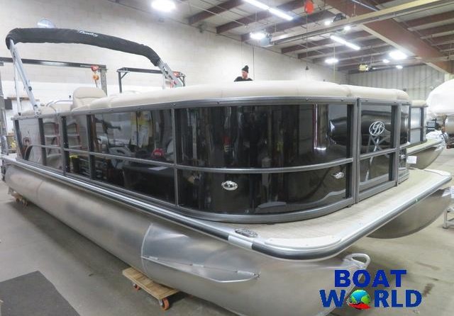 Premier Pontoons Navigator 220