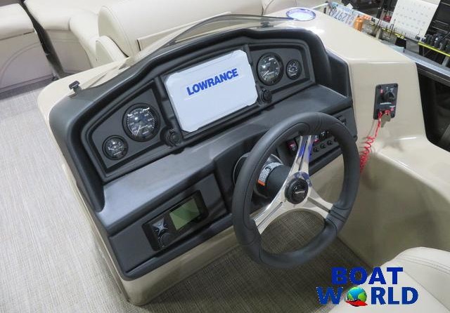 Premier Pontoons Navigator 220