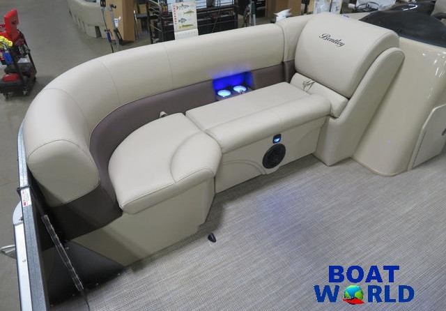 Premier Pontoons Navigator 220