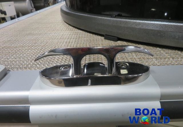 Premier Pontoons Navigator 220