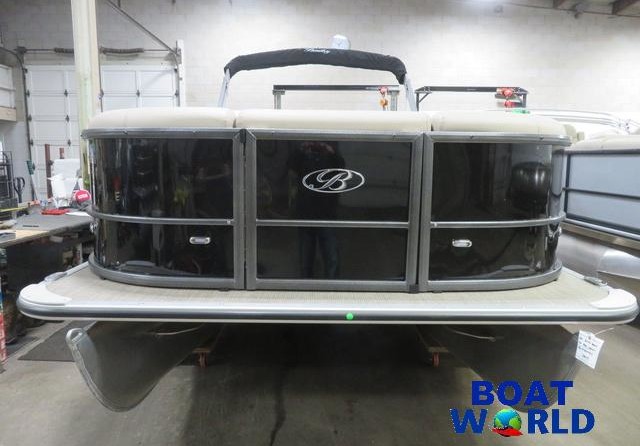 Premier Pontoons Navigator 220