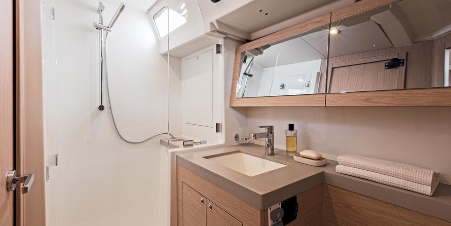 Beneteau Oceanis 51.1