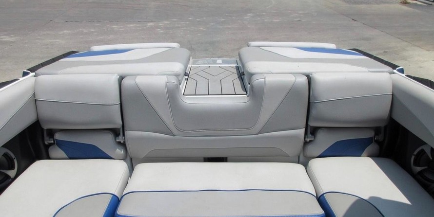 Malibu Wakesetter 24 MXZ