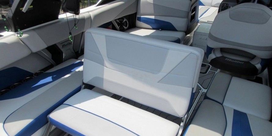 Malibu Wakesetter 24 MXZ