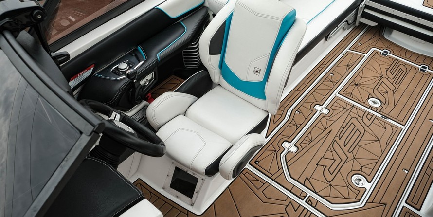 Super Air Nautique G25