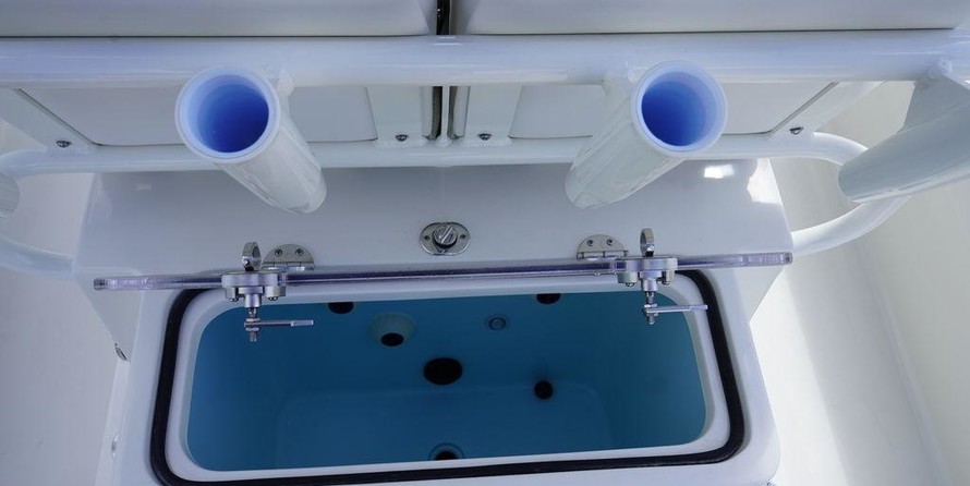 Ranger boats 2400 bay