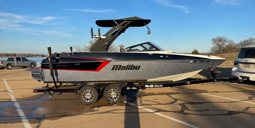 Malibu Wakesetter 22 MXZ