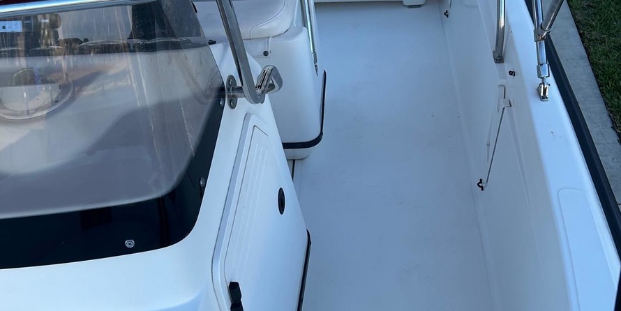 Boston Whaler 180 Dauntless