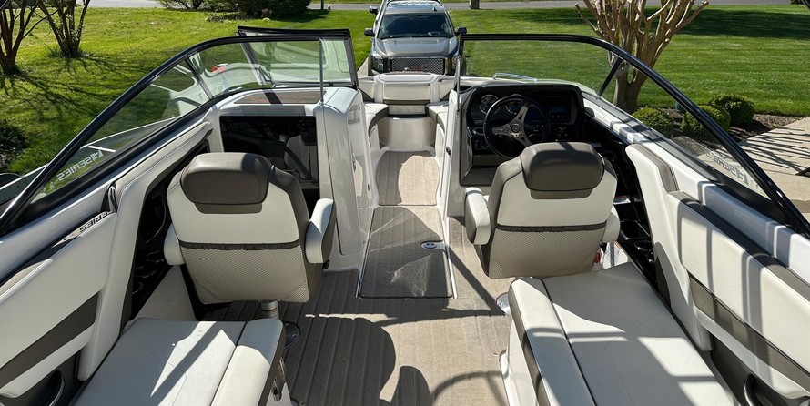 Yamaha 242 LIMITED S E-SERIES