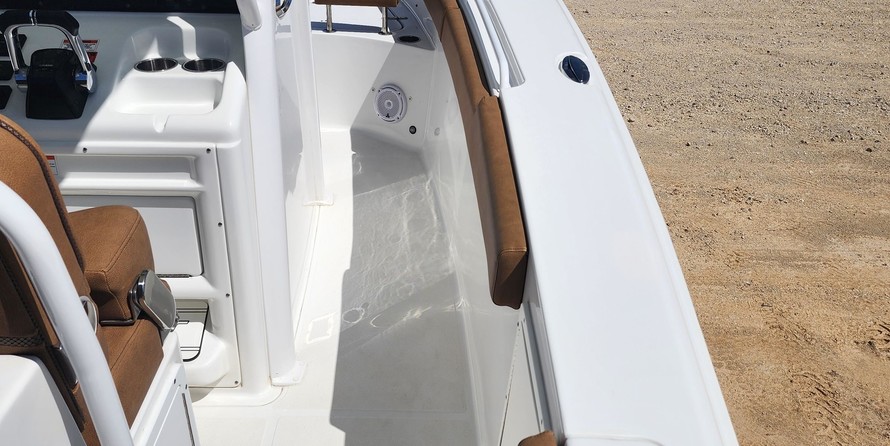 Sea Ray hunt ultra 211