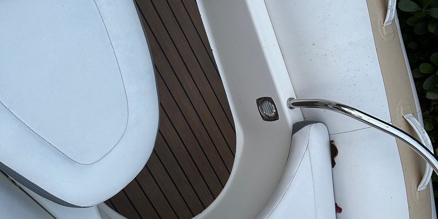 Zodiac Yachtline 380