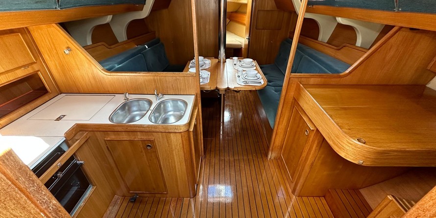 Jeanneau Sun Shine 38
