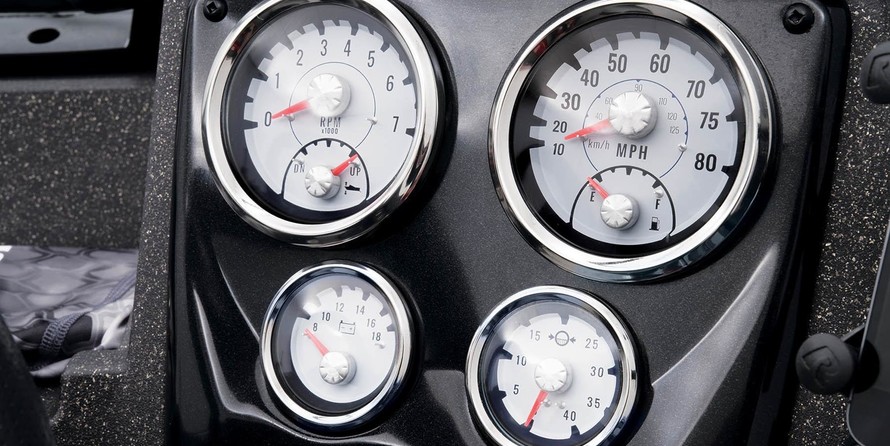 Tracker Targa V-18 WT